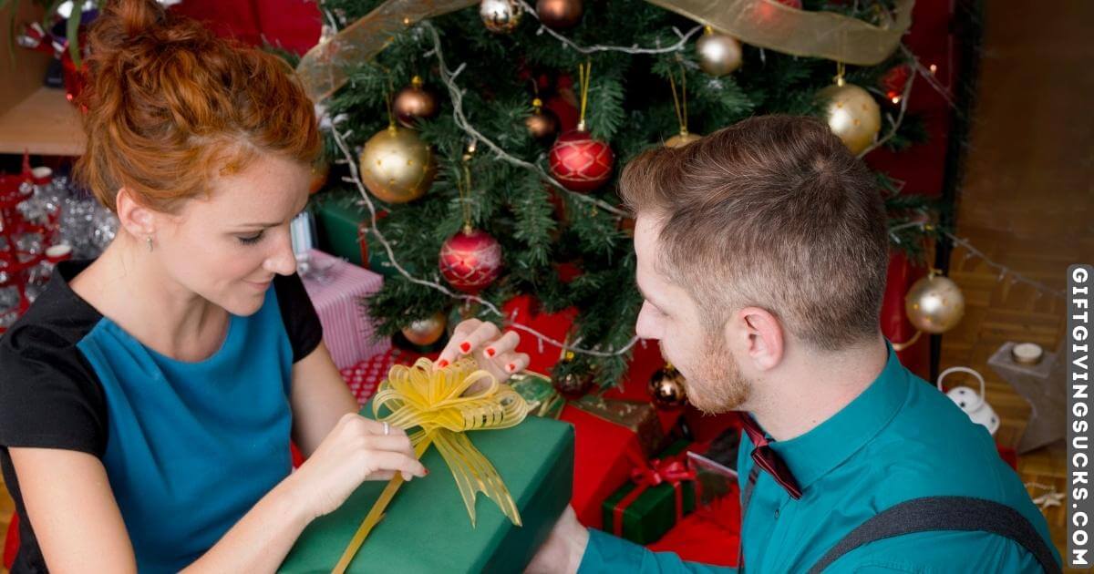 30+ Gifts That Start With R (2024) — free download